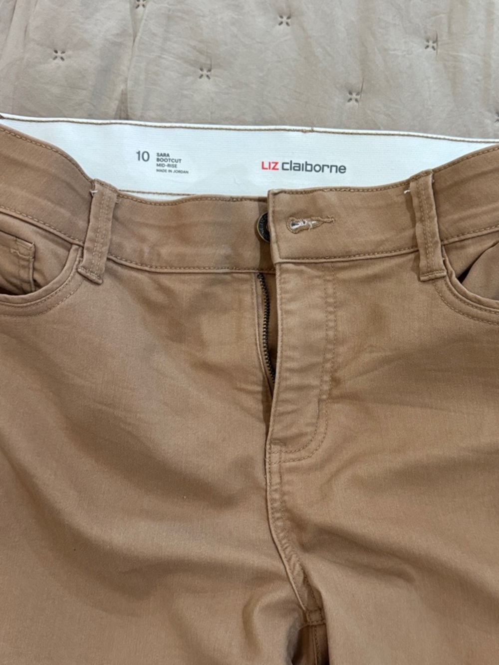 Liz Claiborne Straight Leg Jeans in Camel Tan
